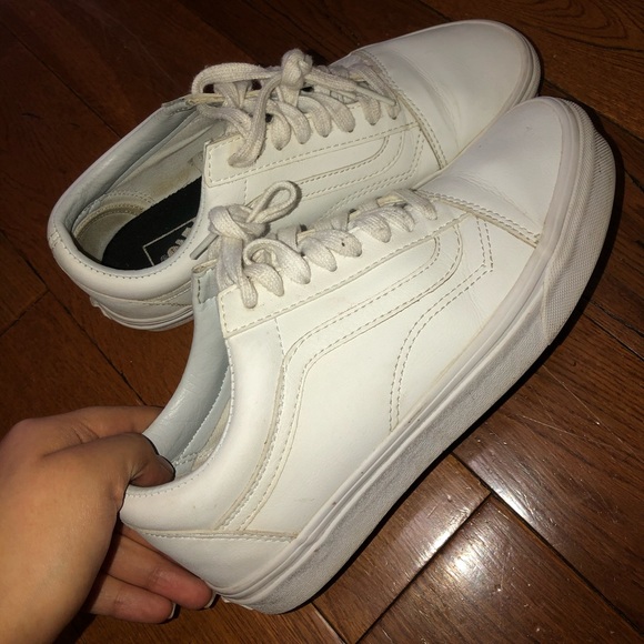 Vans White Leather Sneakers Size 8 EUC - Picture 3 of 5